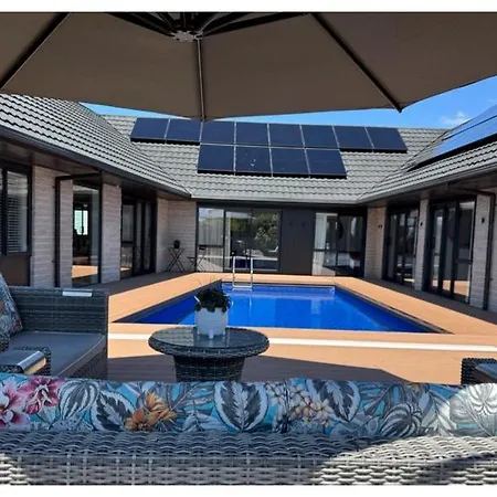 Unique Redwoods Lodge With Heated Pool, Spa, Sauna