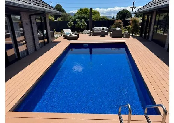 Luxury Redwoods With Heated Pool, Spa, Sauna Villa *