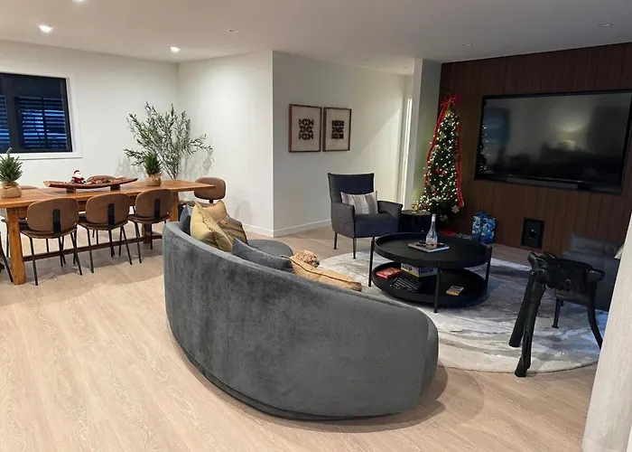 Luxury Redwoods With Heated Pool, Spa, Sauna Villa